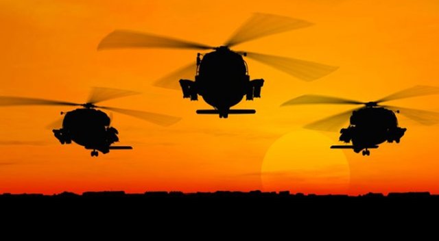 İran gemisi ABD helikopterine silah doğrulttu İran gemisi ABD helikopterine silah doğrulttu