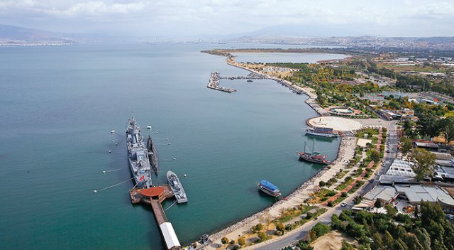 İzmir’in gerdanlığına 1 milyar dolar yatırım