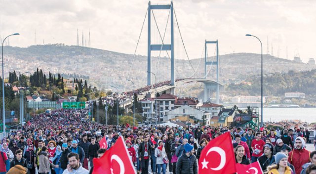 Kahramanlar için koştular Kahramanlar için koştular