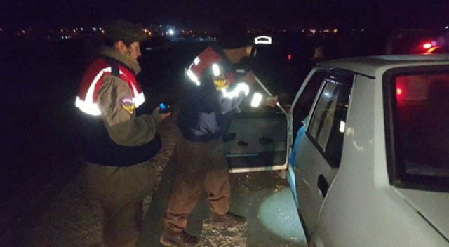 Karaman’da jandarmanın asayiş ve trafik uygulamaları devam ediyor