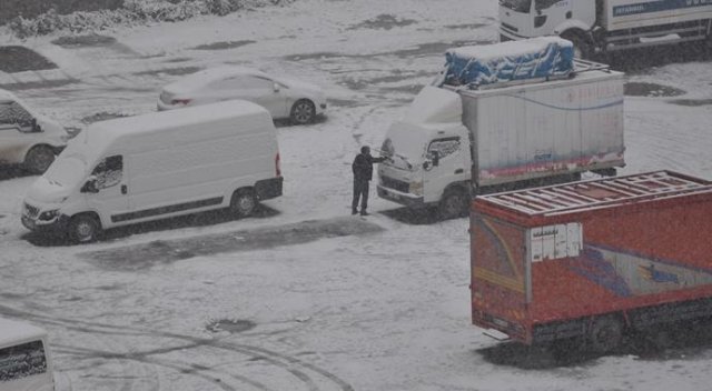 Kars beyaza büründü Kars beyaza büründü