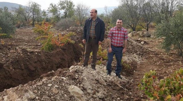 Kilis’te köylere su götürme çalışmaları sürüyor Kilis’te köylere su götürme çalışmaları sürüyor