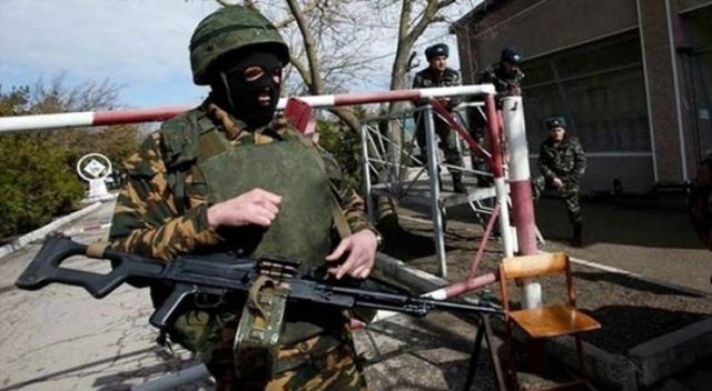 Kırım'da Rus askerleri kaçırıldı Kırım'da Rus askerleri kaçırıldı