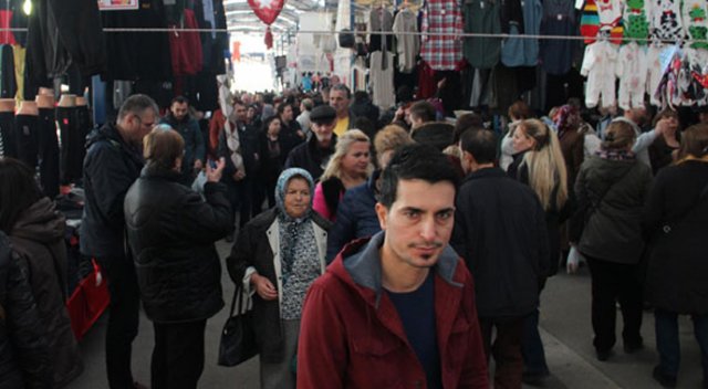 Komşular, Balkanların en büyük pazarına akın etti Komşular, Balkanların en büyük pazarına akın etti