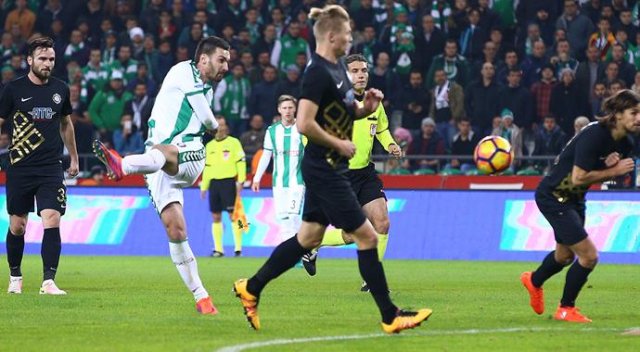 Konyaspor ile Osmanlıspor puanları paylaştı Konyaspor ile Osmanlıspor puanları paylaştı