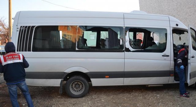 Malkara'da işçi servisine silahlı saldırı Malkara'da işçi servisine silahlı saldırı
