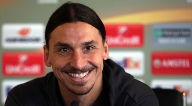 Manchester United, Ibrahimovic&#039;le sözleşmesini uzatacak