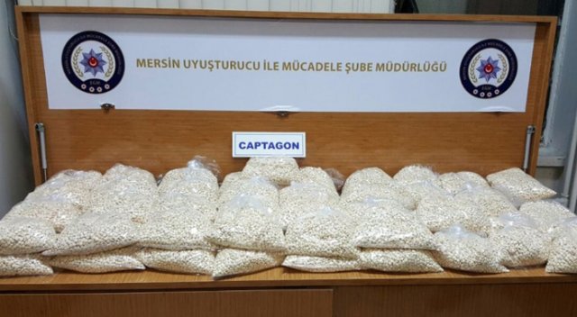Mersin’de 340 bin 800 adet uyuşturucu hap ele geçirildi