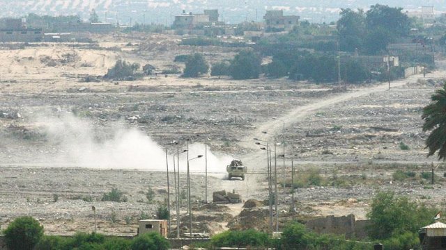 Mısır'ın İsrail sınırında bombalı saldırı Mısır'ın İsrail sınırında bombalı saldırı