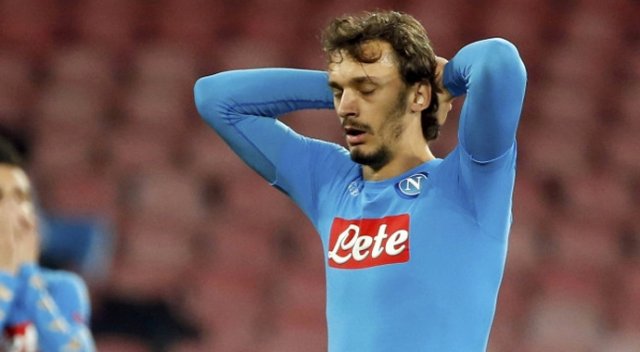 Napoli, Dinamo Kiev ile berabere kaldı Napoli, Dinamo Kiev ile berabere kaldı