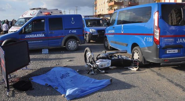 Oğlunun cansız bedenini gören anne sinir krizi geçirdi Oğlunun cansız bedenini gören anne sinir krizi geçirdi
