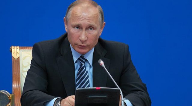 Putin&#039;den sert tepki: Batının demokrasi anlayışında bozukluk gözlemliyoruz