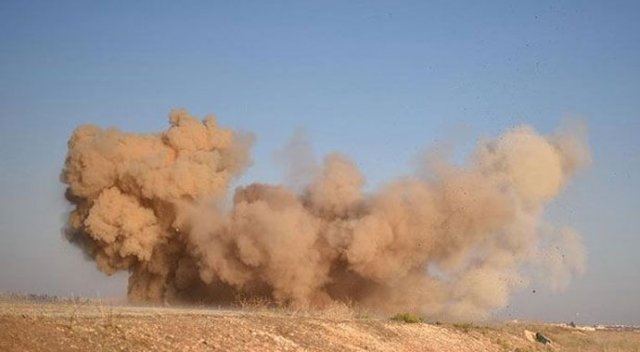 PYD'nin kampında patlama! Ölü ve yaralılar var PYD'nin kampında patlama! Ölü ve yaralılar var