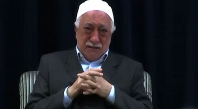 Reşat Petek: FETÖ en az 40 yıldan beri devlete sızmaya çalışıyor Reşat Petek: FETÖ en az 40 yıldan beri devlete sızmaya çalışıyor