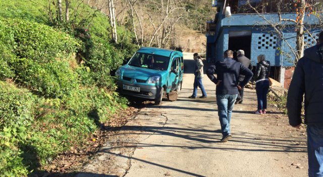 Rize&#039;de korkunç kaza! Kendi arabasıyla, kendini ezdi