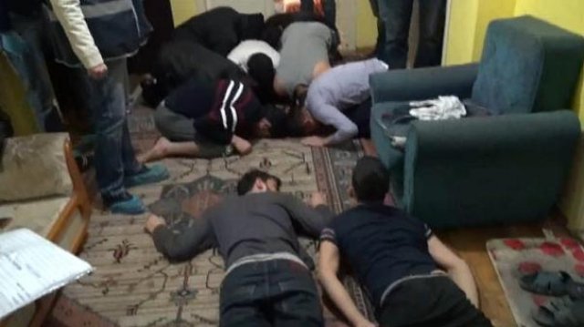 Sakarya'da DAEŞ operasyonu: 18 gözaltı Sakarya'da DAEŞ operasyonu: 18 gözaltı