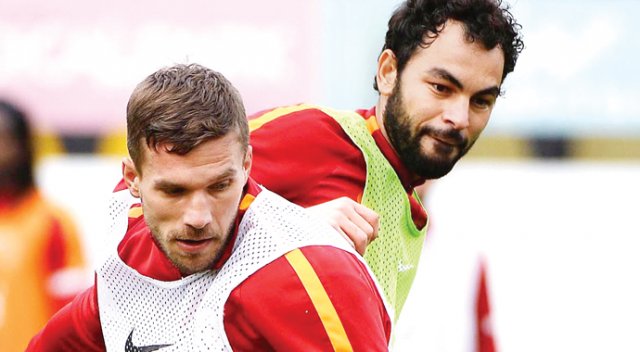 Selçuk İnan krizi tatlıya bağlandı