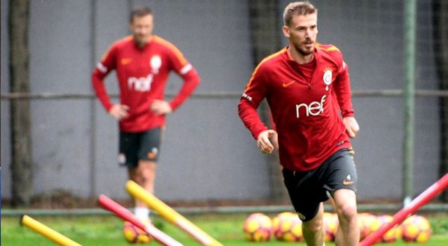 Serdar Aziz derbiye göz kırptı