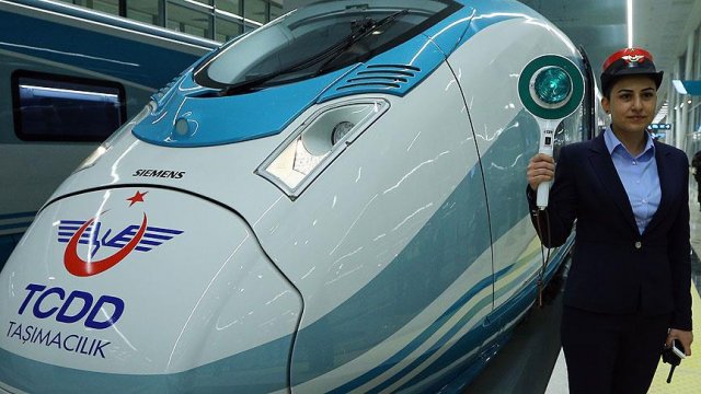TCDD'den öğretmenlere yüzde 50 indirim TCDD'den öğretmenlere yüzde 50 indirim