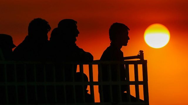 Terör örgütü DEAŞ Musul'da 30 sivili vahşice infaz etti Terör örgütü DEAŞ Musul'da 30 sivili vahşice infaz etti