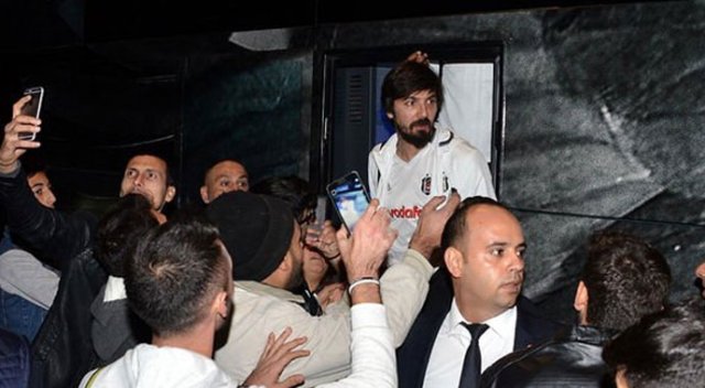 Tolga Zengin, Adana'da çileden çıktı Tolga Zengin, Adana'da çileden çıktı