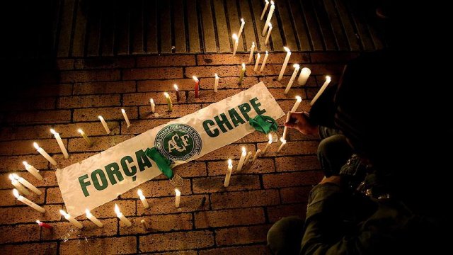 Uçak kazası ardında birçok hikaye bıraktı Uçak kazası ardında birçok hikaye bıraktı