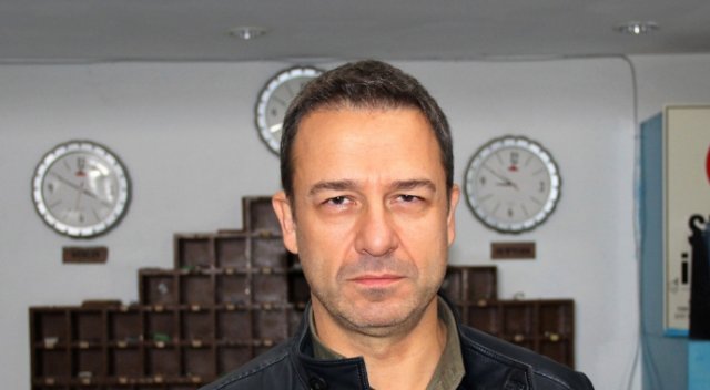 Ünlü oyuncu Murat Aygeni 3 gün boyunca karanlık odada yaşadı Ünlü oyuncu Murat Aygeni 3 gün boyunca karanlık odada yaşadı