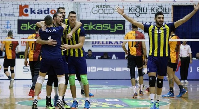 Voleybolda derbinin galibi Fenerbahçe Voleybolda derbinin galibi Fenerbahçe