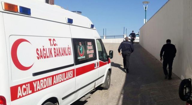 Yaralı adamı hastaneden cenaze gibi çıkardılar Yaralı adamı hastaneden cenaze gibi çıkardılar