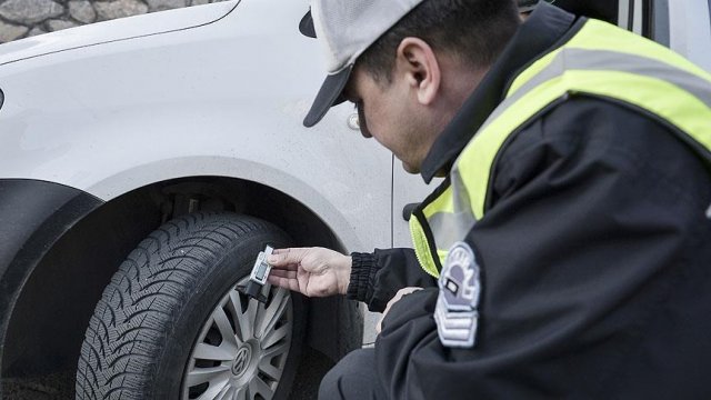 Zorunlu kış lastiği uygulaması 1 Aralık'ta başlıyor Zorunlu kış lastiği uygulaması 1 Aralık'ta başlıyor