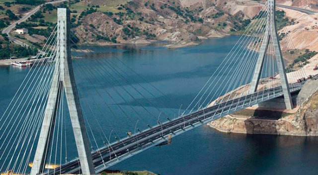 156 köprü ve viyadük açıldı 156 köprü ve viyadük açıldı