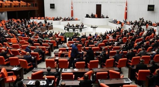 Meclis'te 2017 bütçesi kabul edildi
