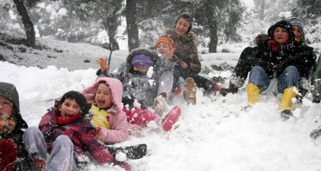 Ağrı, Erzincan ve Iğdır&#039;da eğitime kar engeli