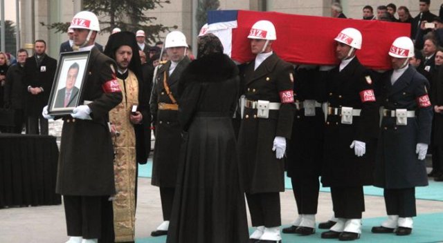 Andrey Karlov, devlet töreniyle uğurlandı