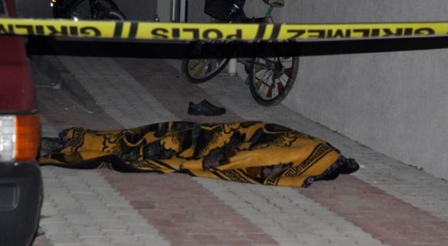Anteni tamir etmek isterken 8. kattan düşerek öldü