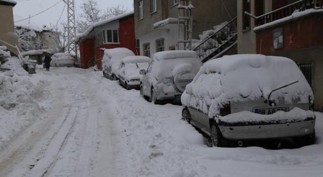 Artvin’in bazı ilçelerinde eğitim bir gün ara verildi Artvin’in bazı ilçelerinde eğitim bir gün ara verildi