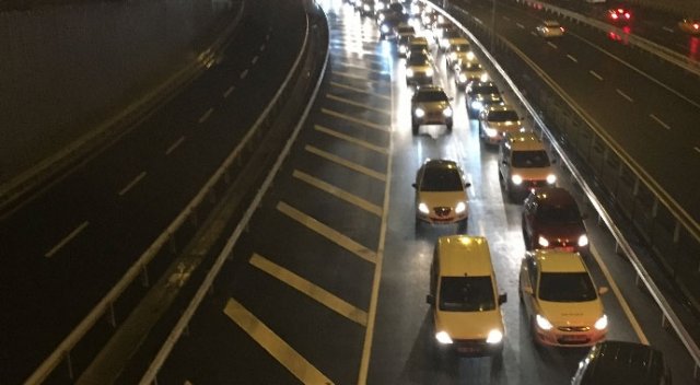 Avrasya Tüneli’nde trafik yoğunluğu Avrasya Tüneli’nde trafik yoğunluğu