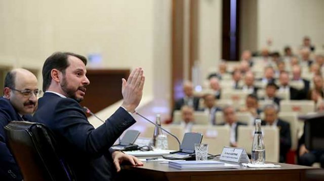 Bakan Albayrak: Tıkandığınız yerlerde kapı kapı...