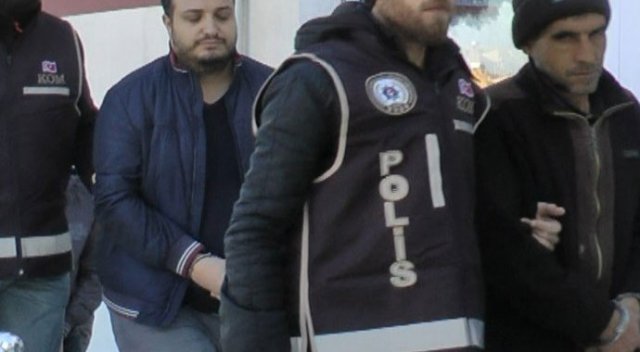 Balıkesir’de 5 kişi tutuklandı Balıkesir’de 5 kişi tutuklandı