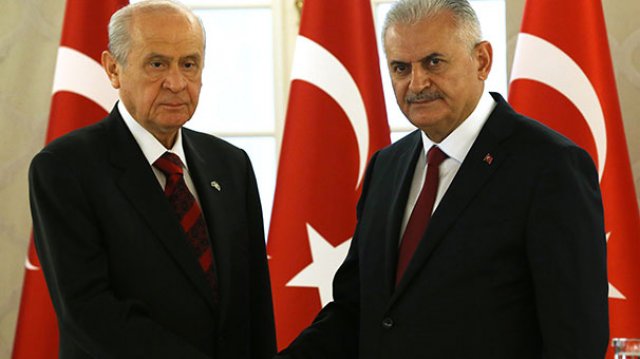 AK Parti ve MHP anayasa değişikliği teklifi konusunda anlaştı! AK Parti ve MHP anayasa değişikliği teklifi konusunda anlaştı!