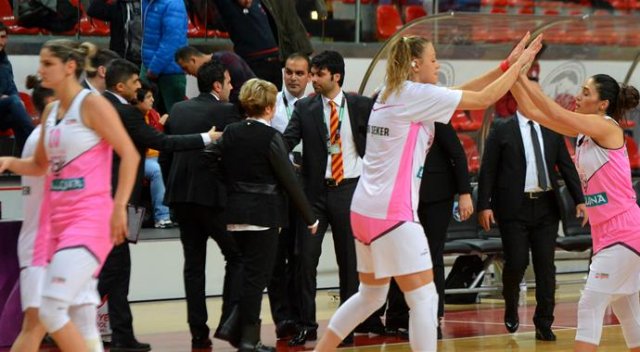 Bellona AGÜ galibiyet serisini sürdürmek istiyor