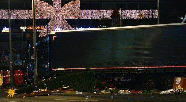 Berlin'de ölü sayısı 12'ye yükseldi Berlin'de ölü sayısı 12'ye yükseldi