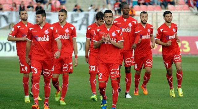 Beşiktaş&#039;ın rakibi bir puanla yetindi