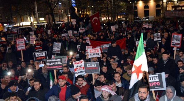 Bremen'de 'Halep'i kurtarın' çağrısı Bremen'de 'Halep'i kurtarın' çağrısı