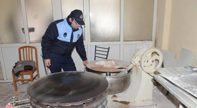 Bursa'da merdiven altı imalathaneye baskın yapıldı