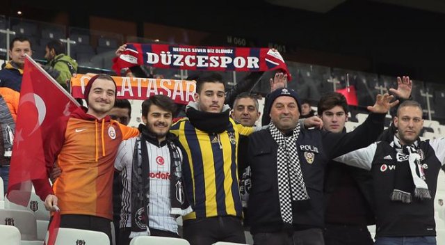Bütün taraftarlar Vodafone Arena’ya koştu