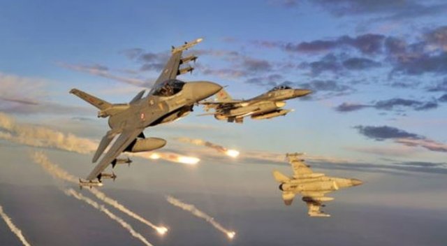 TSK'dan El Bab'a hava harekatı: Tank imha edildi TSK'dan El Bab'a hava harekatı: Tank imha edildi