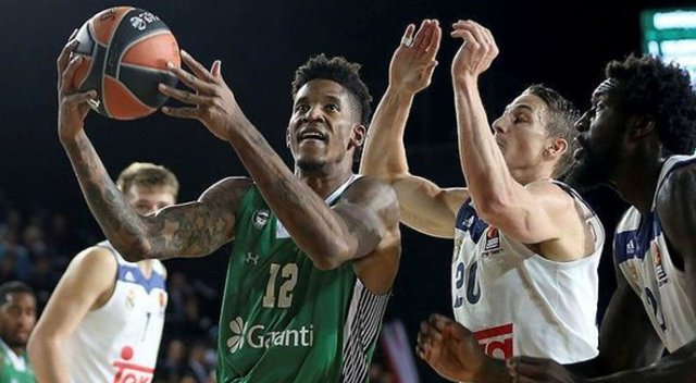 Darüşşafaka Real Madrid'i ezdi geçti Darüşşafaka Real Madrid'i ezdi geçti