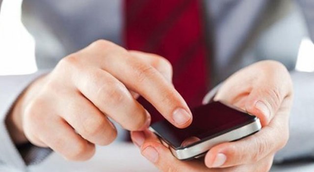 Ekşi: Cep telefonu fiyatları artacak