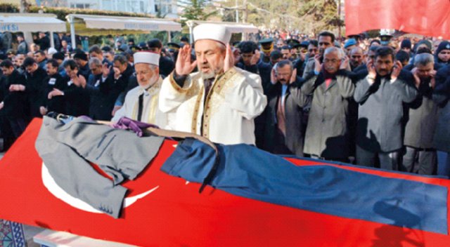 El-Bab şehitlerine veda El-Bab şehitlerine veda